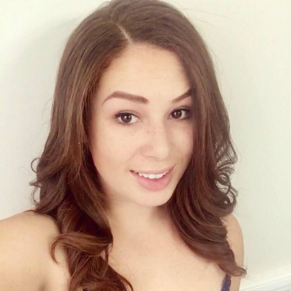 Meet your Posher, Marisa